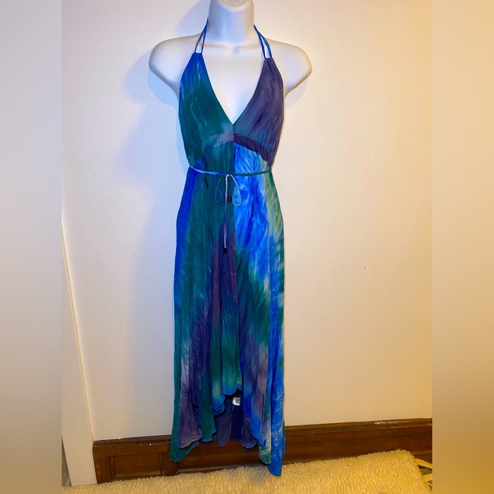 EUC LOVESTITCH Tie Dye 100% Rayon Uneven Hem V Neck Open Back Halter Tie Midi